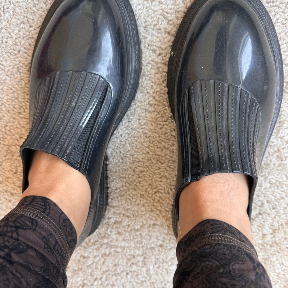 Melissa Black Rubber Slip-On Flats Comfort Women's Size 8 Casual Round Toe - Picture 2 of 6